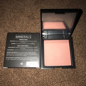 Younique Pressed Blusher Tone Sweet